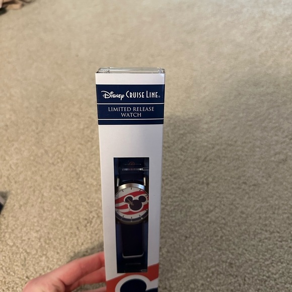Disney Cruise Line Watches - Picture 12 of 14